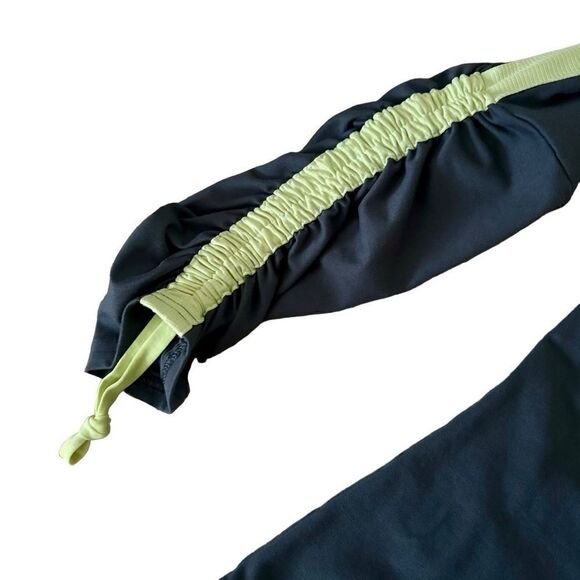 Avia Performance Gray Ruched Long Sleeve Shirt Size Medium - Picture 3 of 6